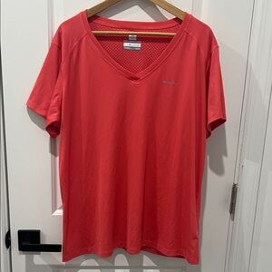 Columbia Men's Coral V-Neck Tee